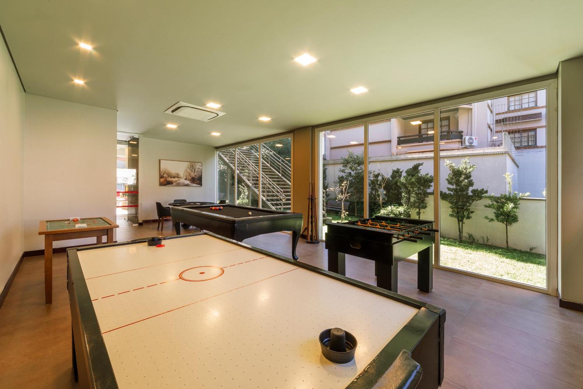 Hotel Laghetto Stilo Borges Gramado Kültér fotó The game room