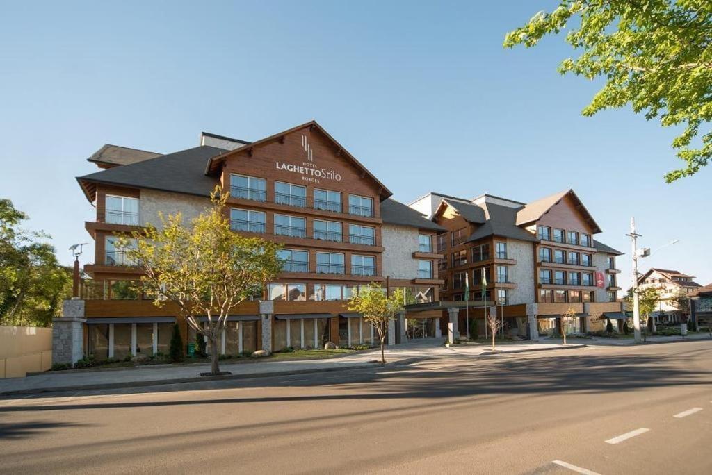 Hotel Laghetto Stilo Borges Gramado Kültér fotó The Lake Travis Hotel
